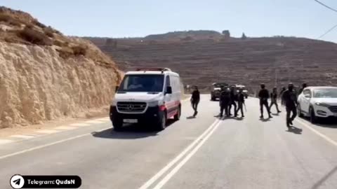 Israeli occupation forces clamp down on ambulance crews and obstruct their work