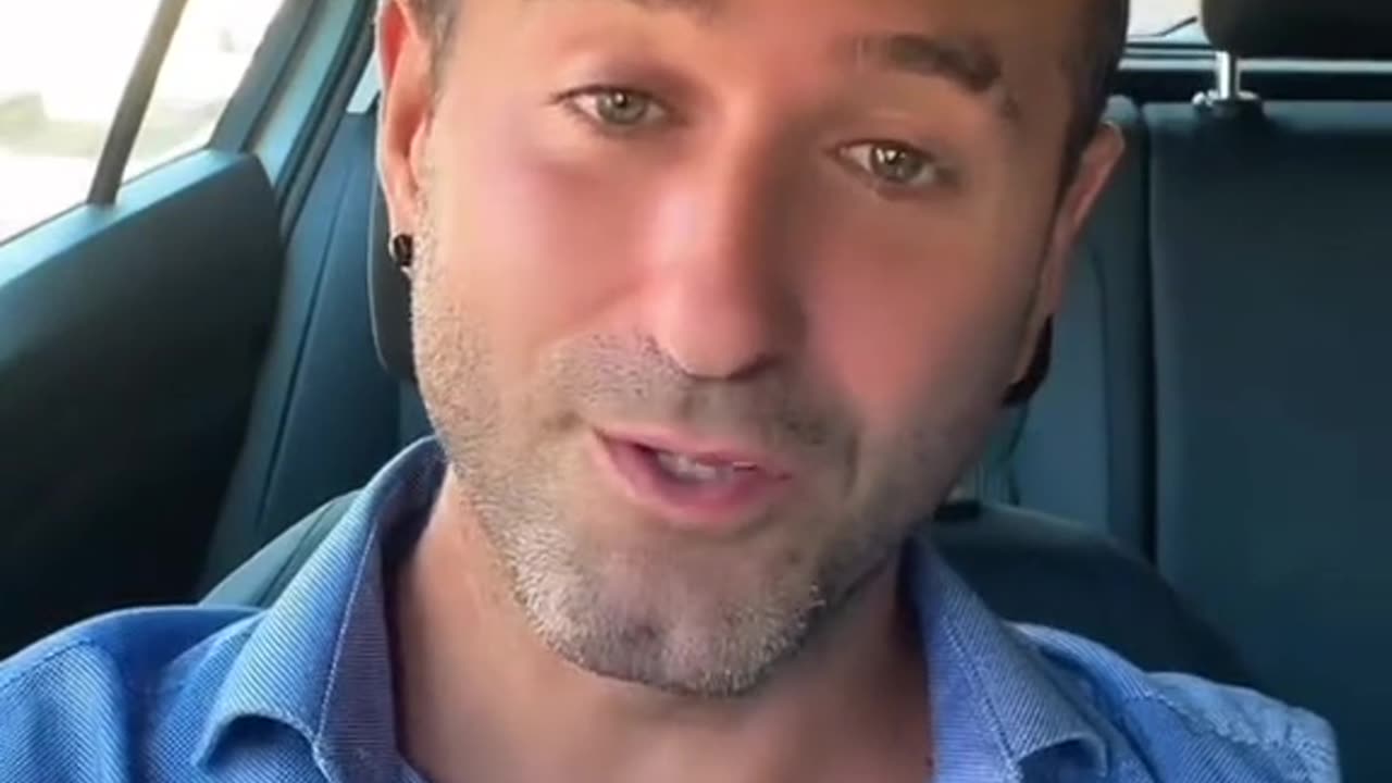 El amor no duele, lo que duele es la falta de amor propio.