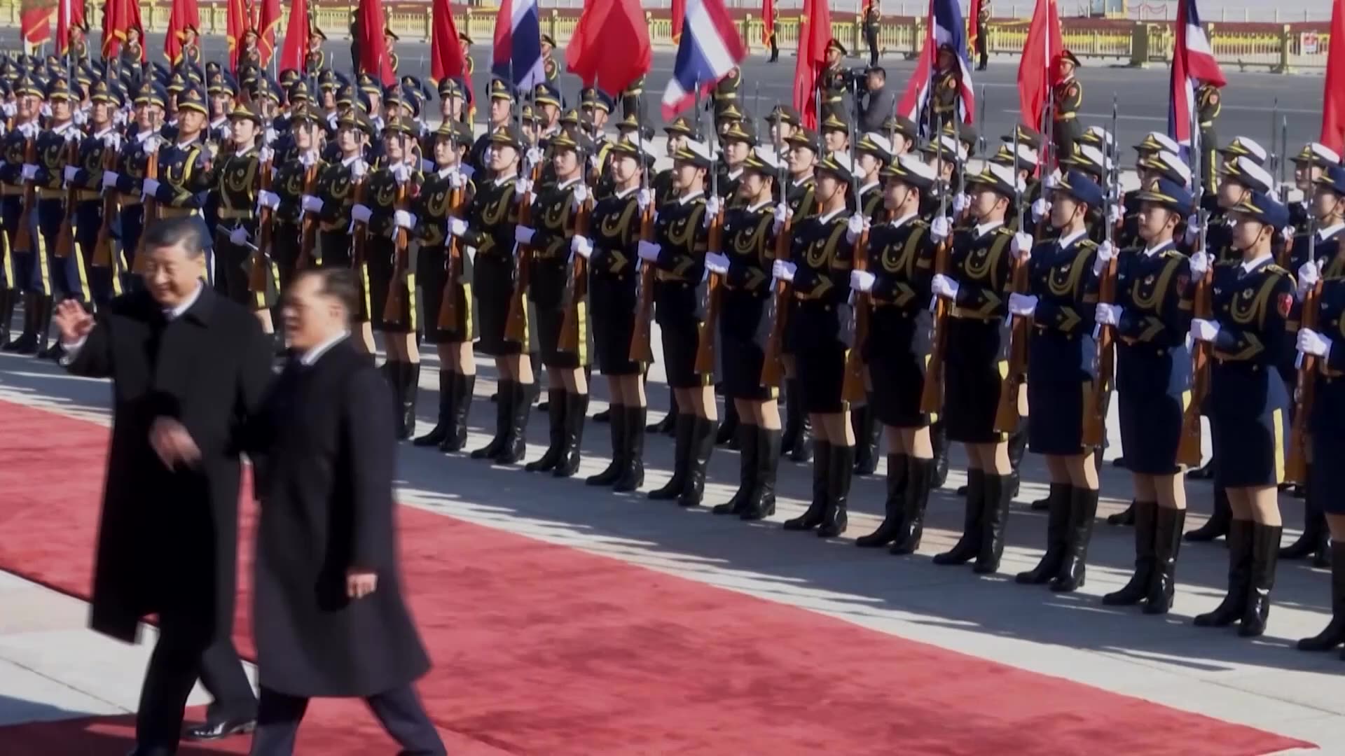 Chinas Xi rolls out red carpet for Thai kings historic visit