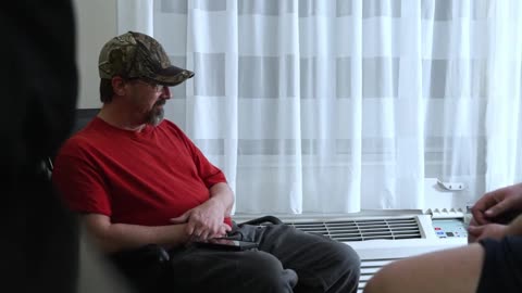 Pred Caught With His Meet Out Meeting Mom & GirI In Hotel ARRESTED (Moundsville, West Virginia)