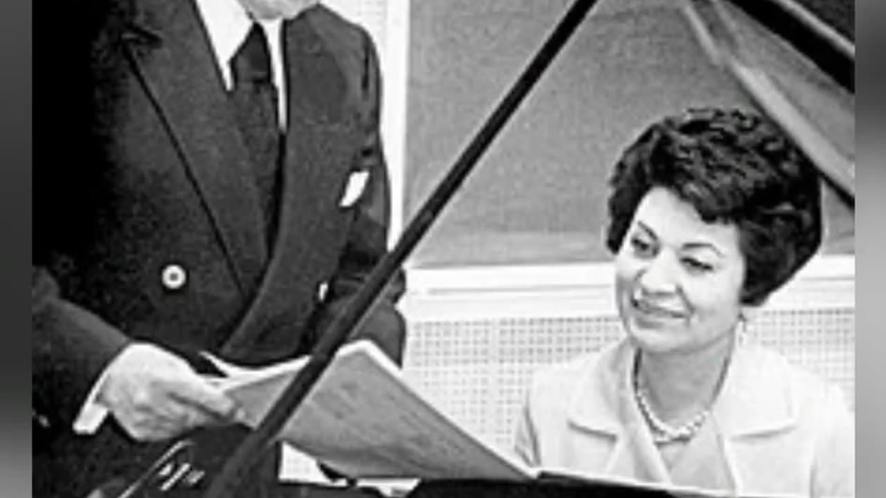 #mariateresarodriguez Fue una destacada pianista y directora de música Mexicana."