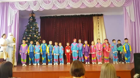 Clasele 2 și 3 Concert Vine Anul Nou 5/8 Vancicăuți 19 decembrie 2025