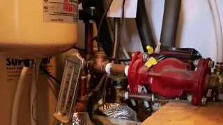 This guy has not paid a heating bill for 40 years