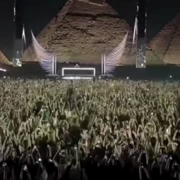 Anyma Festival in Egypt: Crowd Records, But No One Dances