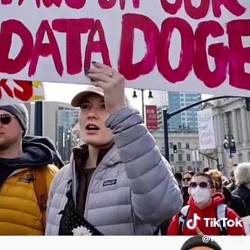 Trump Moves To Gut FAA Employees As Liberals Blame Him For Plane Crashes!