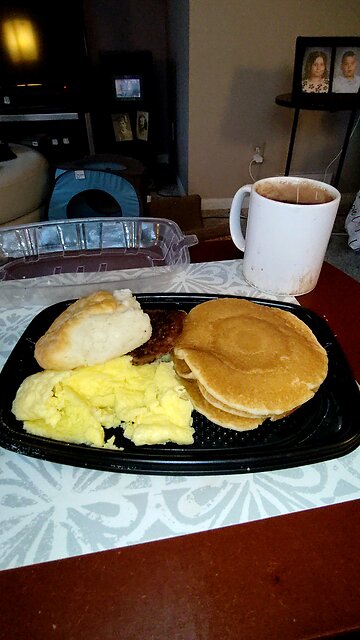 Meal, McDonald's, Telegraph/Hass, Dbn Hgts, MI, 12/19/25