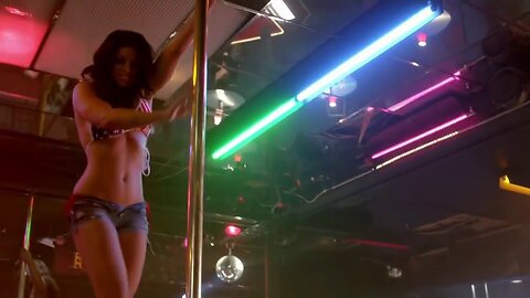 SEXY_STRIPPER_POLE_DANCING