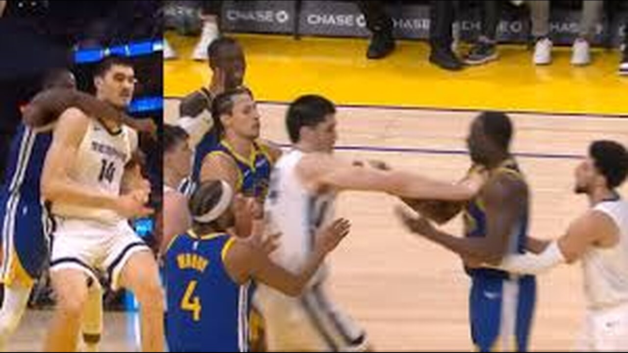 Zach Edey gets heated and shoves Draymond Green for a flagrant 1 foul over the shoulder