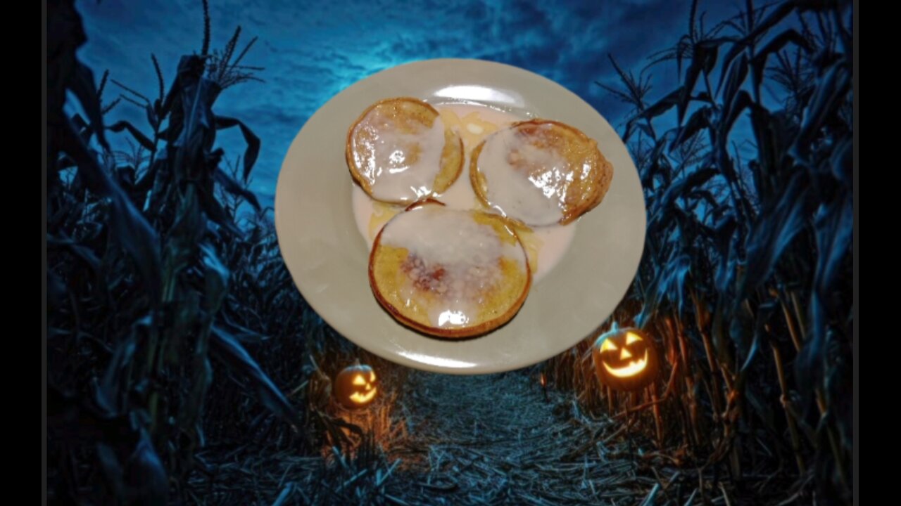 Pumpkin Pie Pancakes | Halloween Special