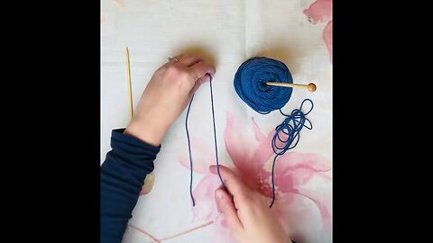 Learn to Knit - First Step for Beginning Knitters - Create a Slip Knot