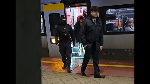 Bezdomna Ukrainka wyrzucona z pociągu Intercity [Rumble Short]