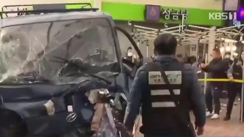 At least 2 people killed, 20 others injured after driver crashes van into market in Bucheon,