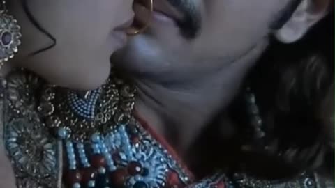 Do jahan ka badshah bhi mohobat mein zuk jata hai....