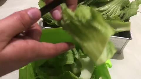 How to Cut Mustard Greens the Right Way | Easy Kitchen Tricks Part 2