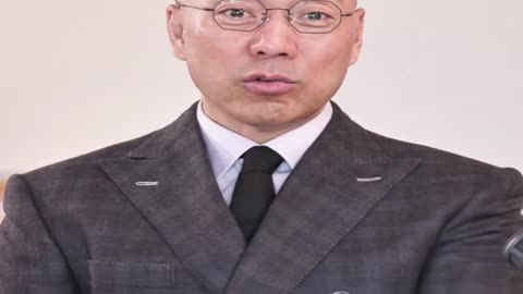 20221019文贵先生直播： #亚洲战略协会（洛克菲勒家族支持，花园大道68-72街间红色大理石房子）里边有很多中国的古董，与美国胡佛研究院同级别，中国、亚洲战略研究，有很多中美退休官