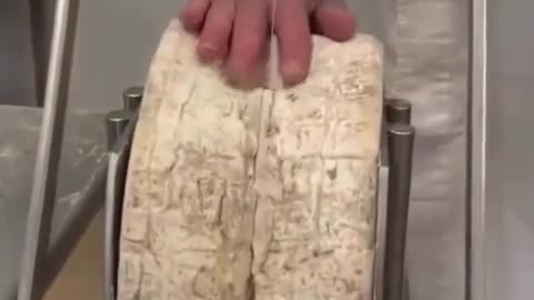 🧠✨ The Oldest Blue Cheese in the World? Gorgonzola's Amazing History! | FeedMyCuriosity
