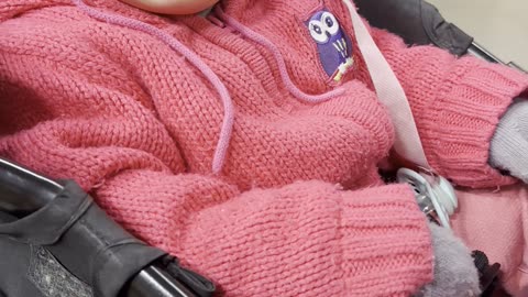 “What’s Mom Whispering?” — Baby Kayla Tries to Guess 🤫💛