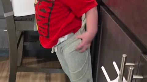 Toddler Gets a Wedgy
