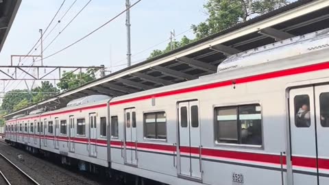 "Modern High-Speed Train in Motion – Futuristic Travel"