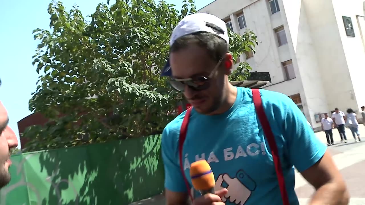 Мъж си показа НАЙ-ЦЕННОТО в центъра на Пловдив!