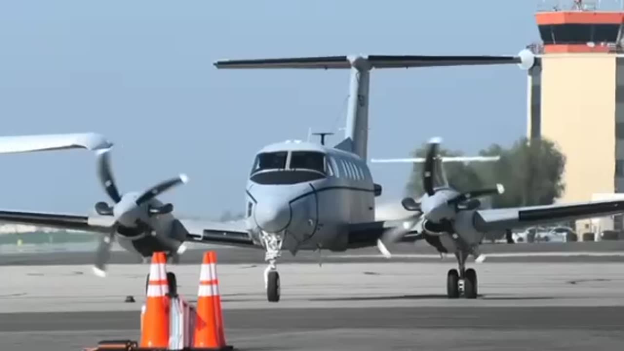 beechcraft C12 huron