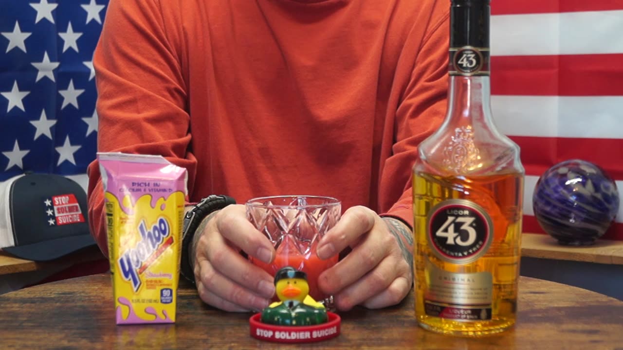 Robert Chase - Licor 43 & Strawberry Yoohoo