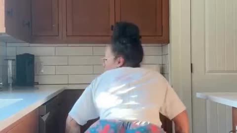 Big Ass Babe Shaking Her Butt..