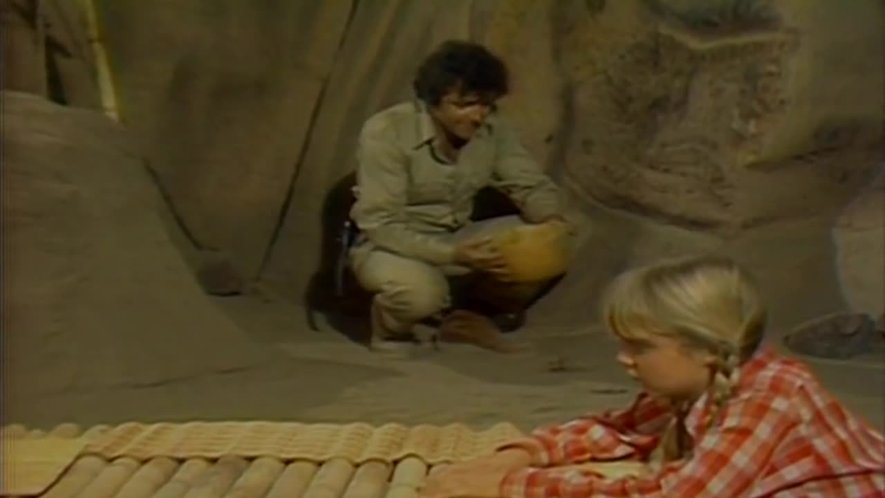 1974 Sid & Marty Krofft's Land of the Lost S01E07 Album Dinosaur Adventure