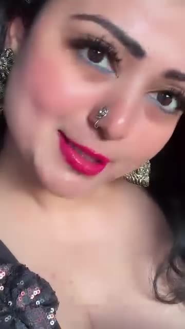 Hot Bhabhi 🔥