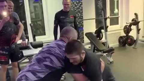 Khabib grappling with his father abdulmanap nurmagomedov