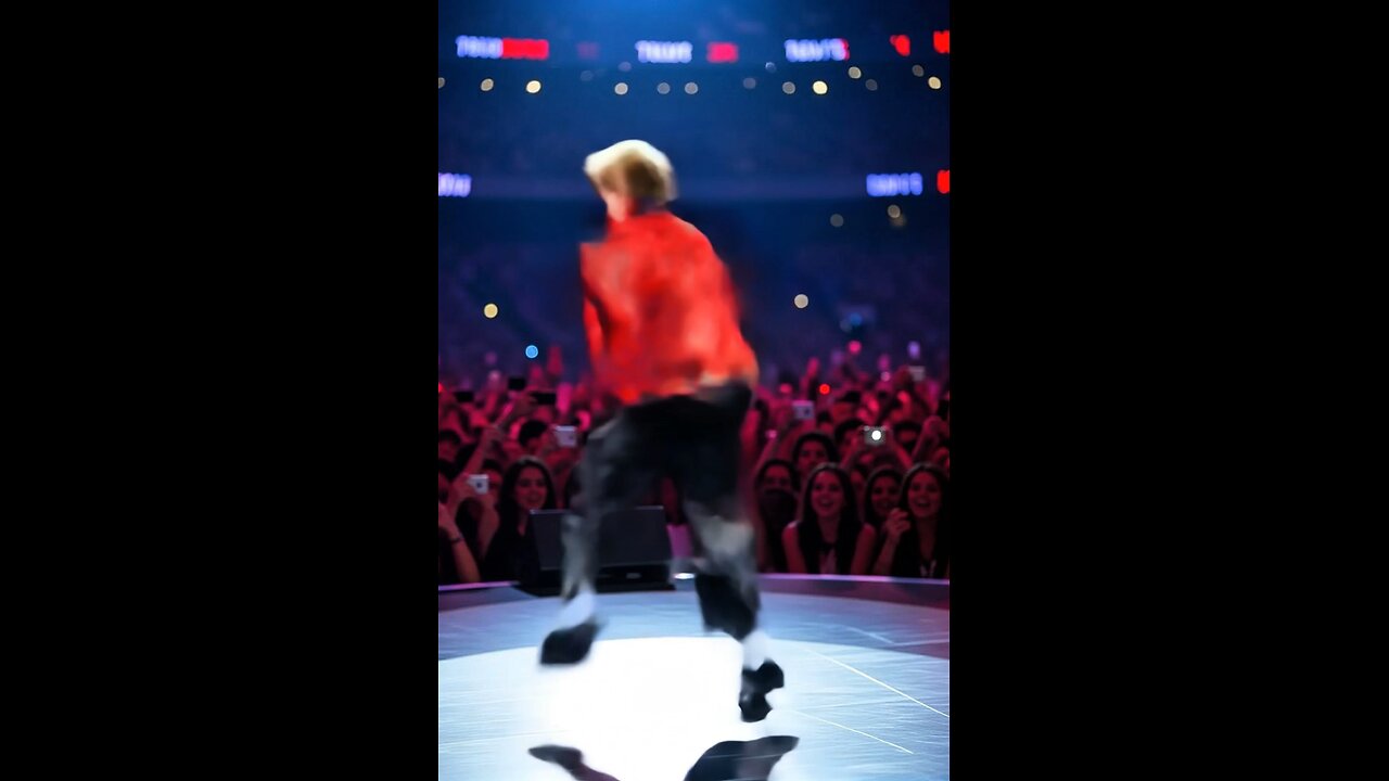 Trump dances like Michael Jackson.