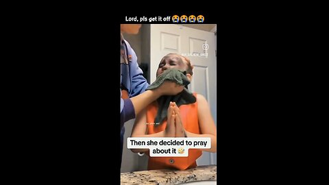 Girl is praying hard😭😮‍💨