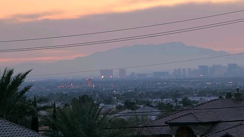 Did you see tonight's Las Vegas sunset? Check this out! 02.17.2025 #follow #lasvegas #weather