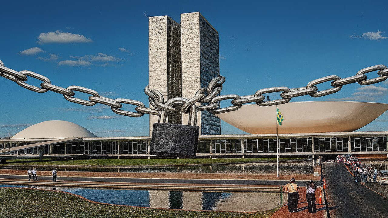 Um Golpe dado e um Parlamento lacrado.
