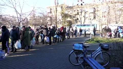 Ukrainians queue for water after Odesa attack causes blackouts