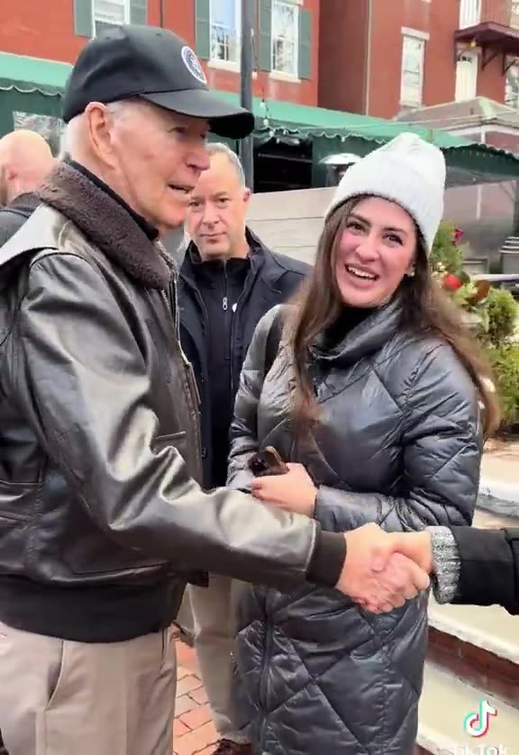 Biden tells Ukrainians in that he’s ‘pushing as hard as [he] can’ for US support for Ukraine