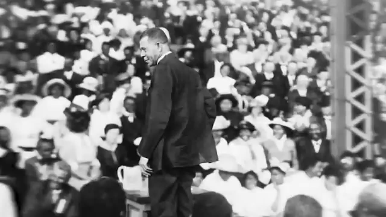 The Story Of Dubois vs. Washington