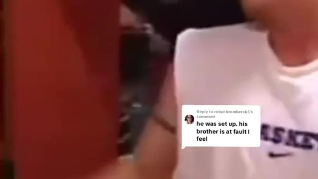 Aaron Carter VS. Nick Carter