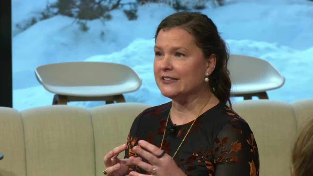 WEF 2026: Jasmin Hume defends synthetic additives.