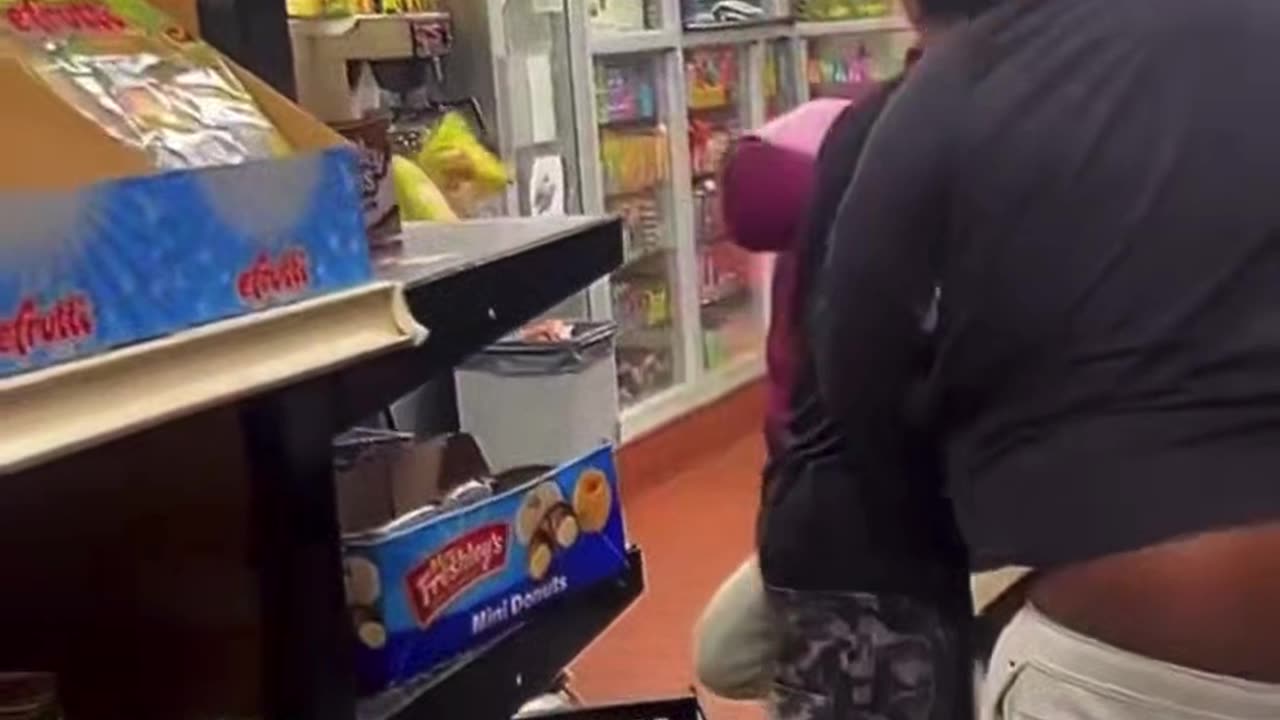 Get off my son (hood life/fight)