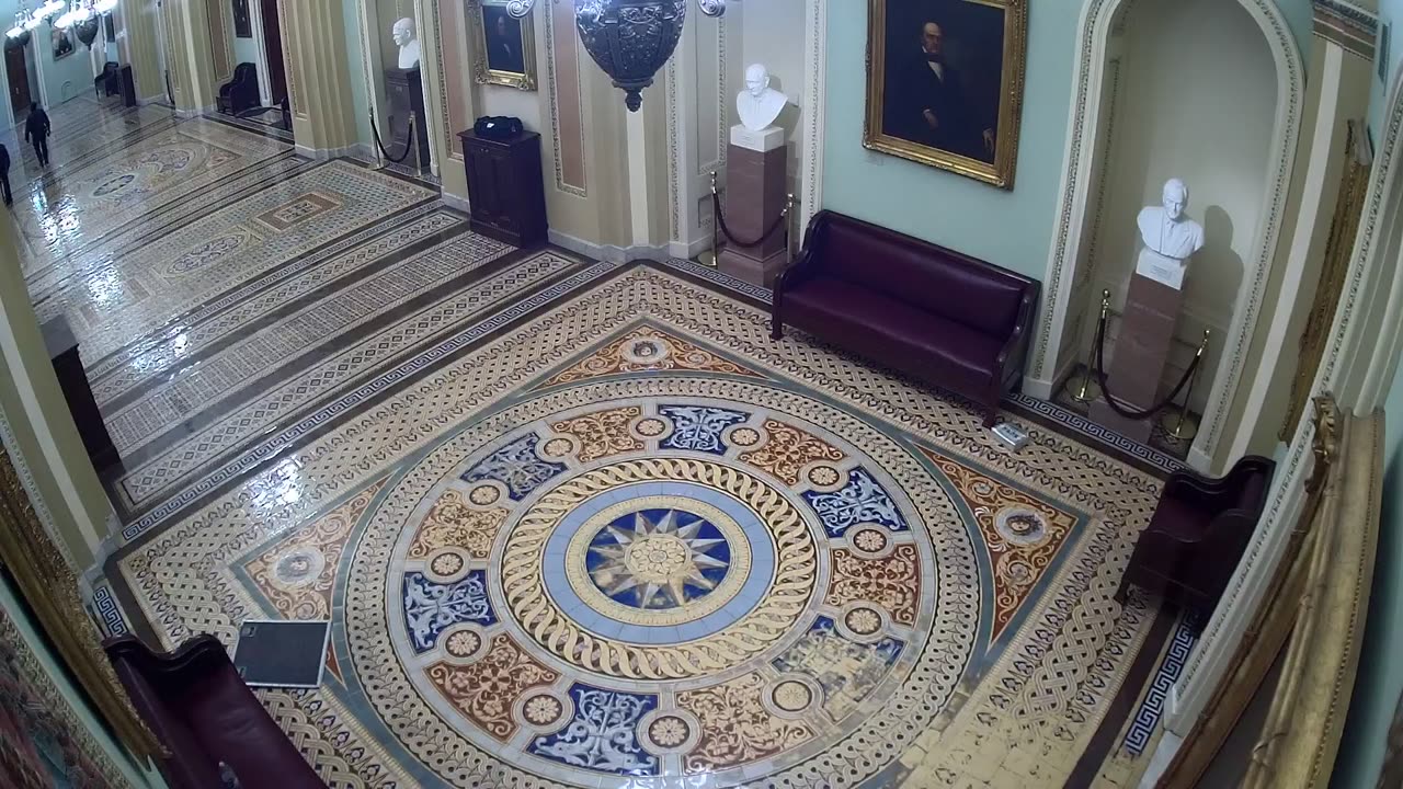 0213USCS02OhioClockCorridornearS208_2021-01-06_16h40min03s037ms.mp4