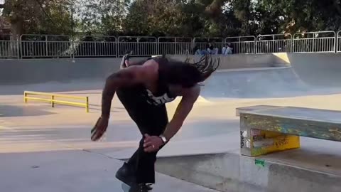 😲🛹 Noseslide 270 Heelflip Out by Norman Woods | SkateNation