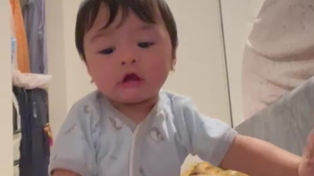 Baby play duck