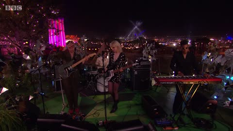 Sunflower Bean - I Was a Fool (Glastonbury Festival) 2019