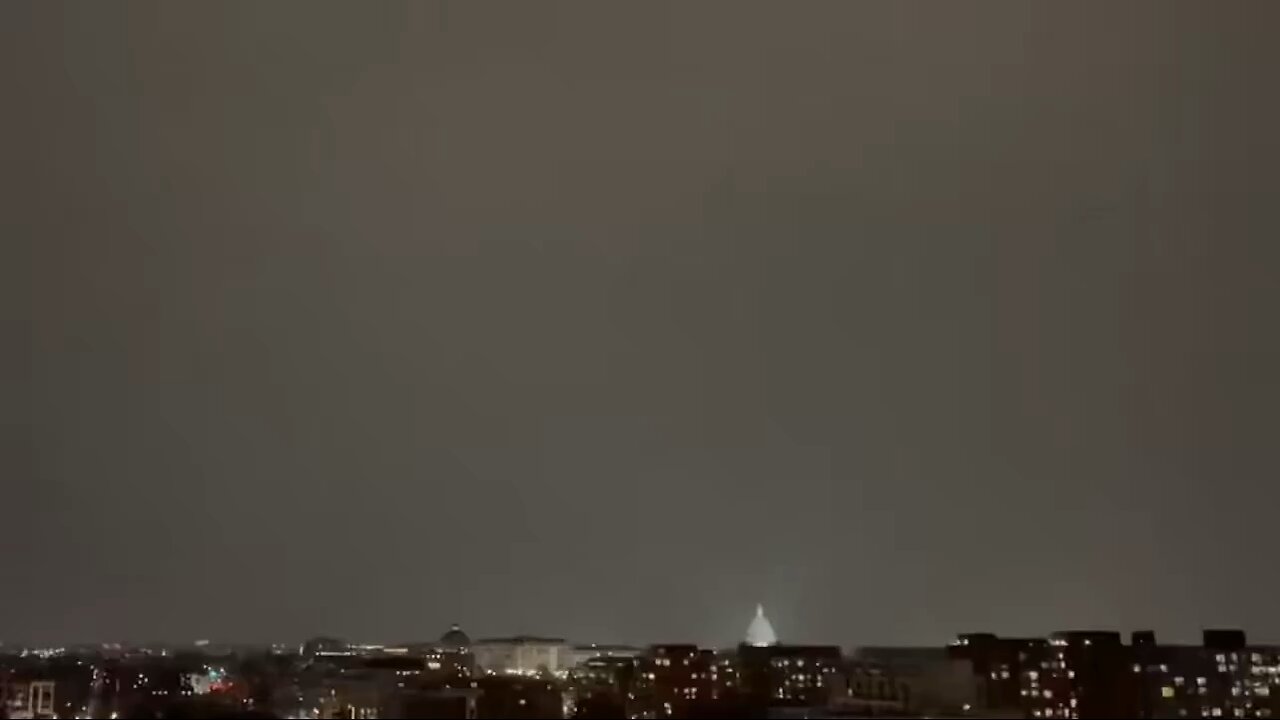 Capitol Building Struck By Lightning NYE