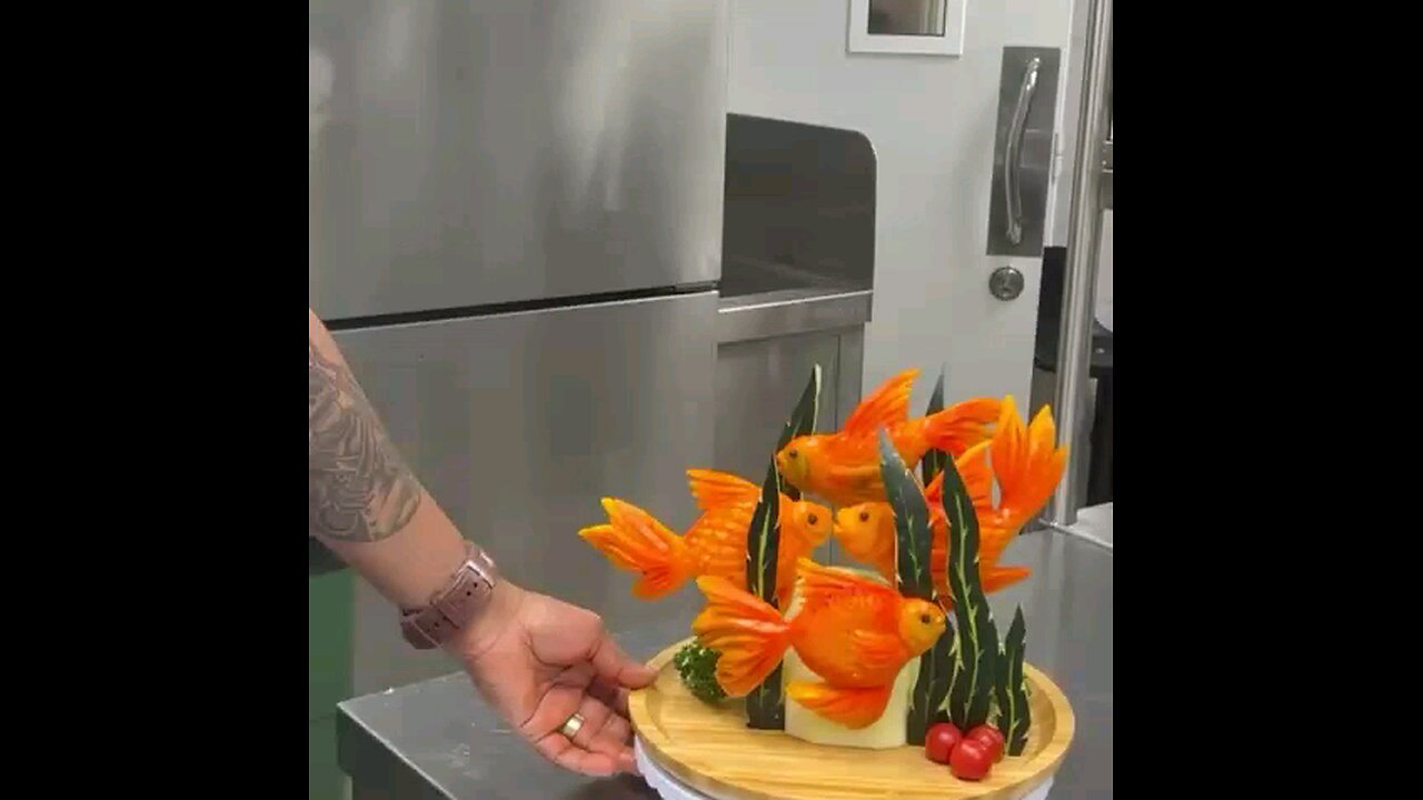 pumpkin carving gold fish