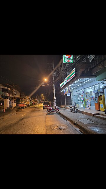 7-11 snacks 😋 some under 100 baht