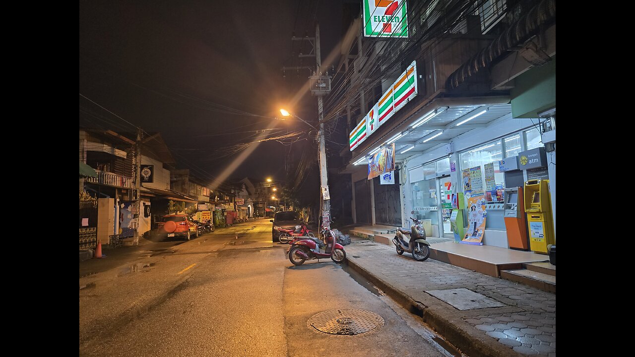 7-11 snacks 😋 some under 100 baht