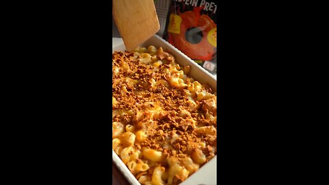 🔥 High-Protein Flamin’ Crunch Mac N Cheese 🧀🌶️