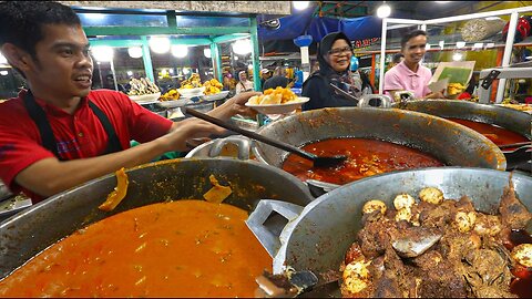 REMOTE West Sumatra Night Market Food! 🇮🇩 Pasar Kuliner Padang Panjang